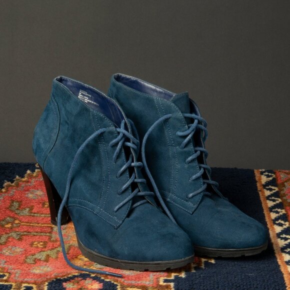 White Mountain Blue Lace Up Ankle Boots Size 9 - Picture 1 of 7